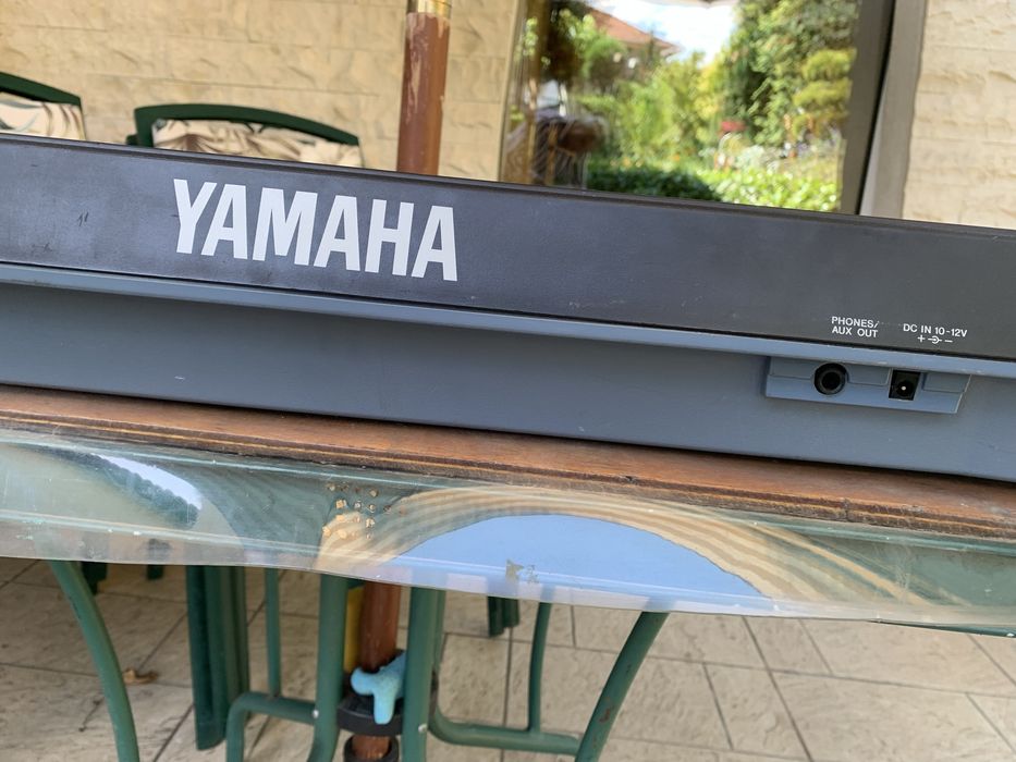 Синтезатор YAMAHA