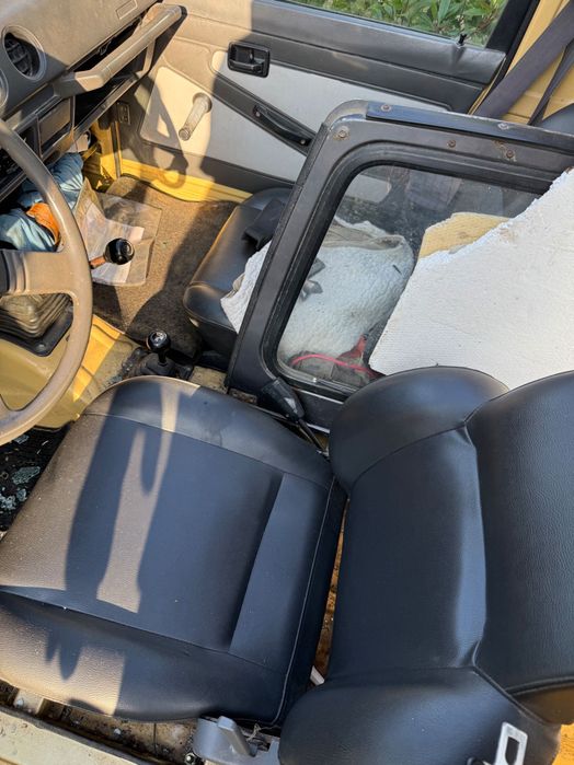 2x Suzuki Samurai 1984, 1994