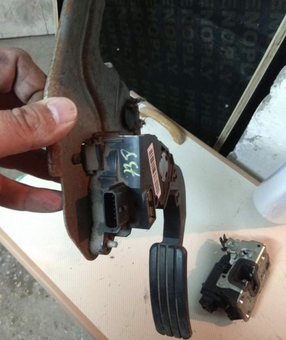 Части за Дачия Докер Лоджи 1,6 8 к