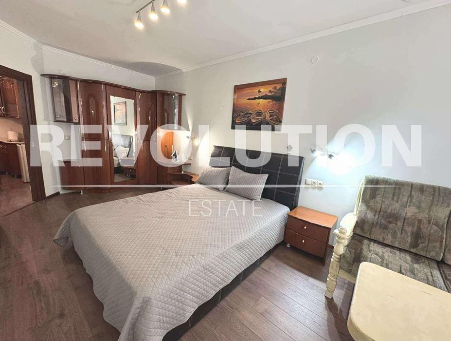 Двустаен апартамент в района на к.к Златни пясъци!