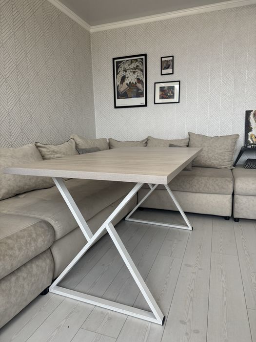 Продам стол в хорошем состоянии