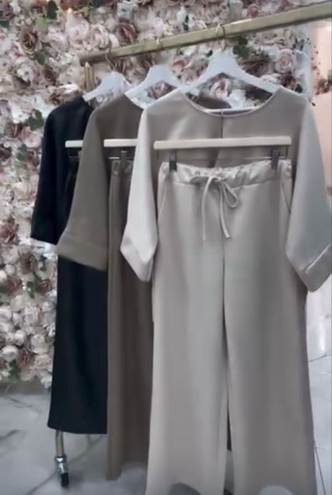 Дървени закачалки/ пластмасови закачалки