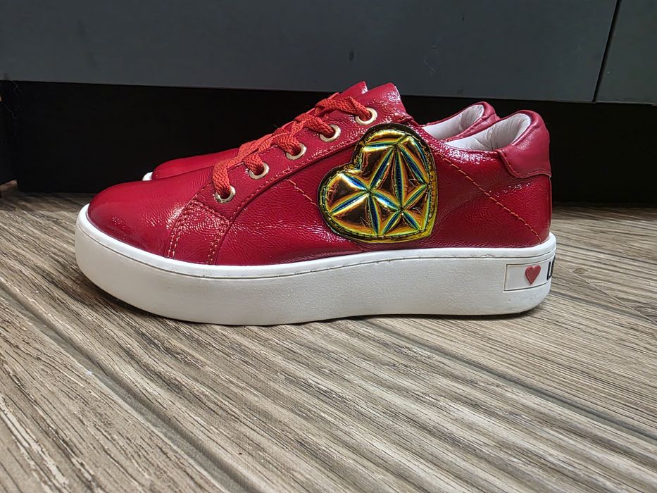 Дамски маратонки LOVE MOSCHINO