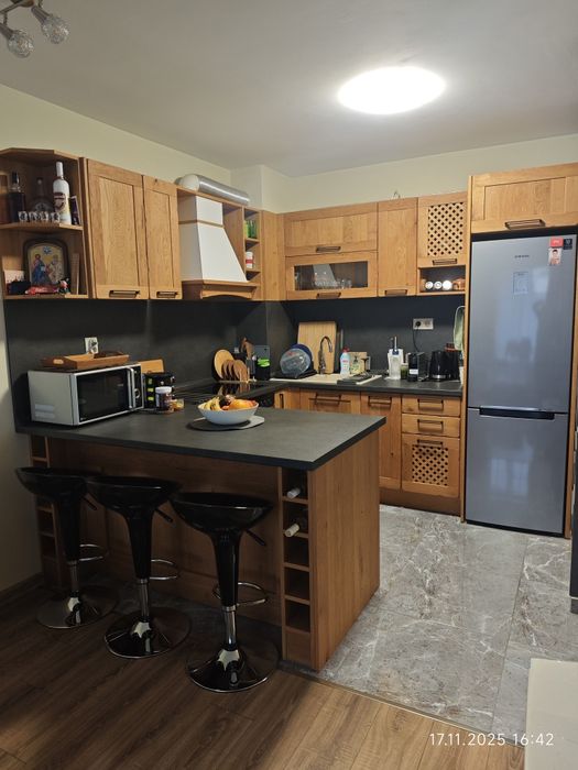 Луксозно обзаведен двустаен апартамент в кв. Витоша