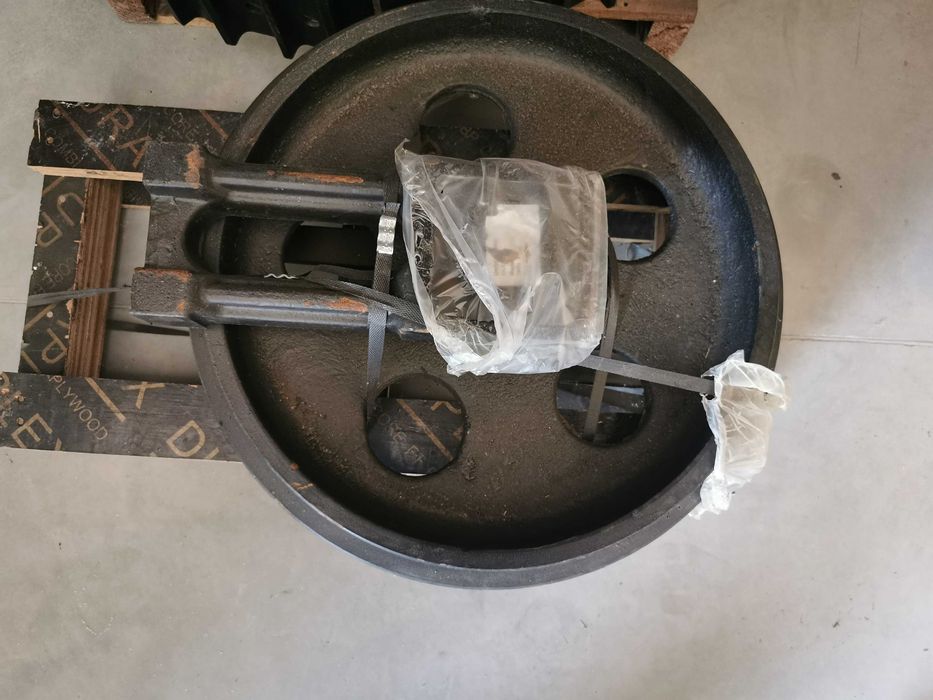 Piese cale rulare buldozer Caterpillar D5 - role stelute roti intindere - NOI garantie