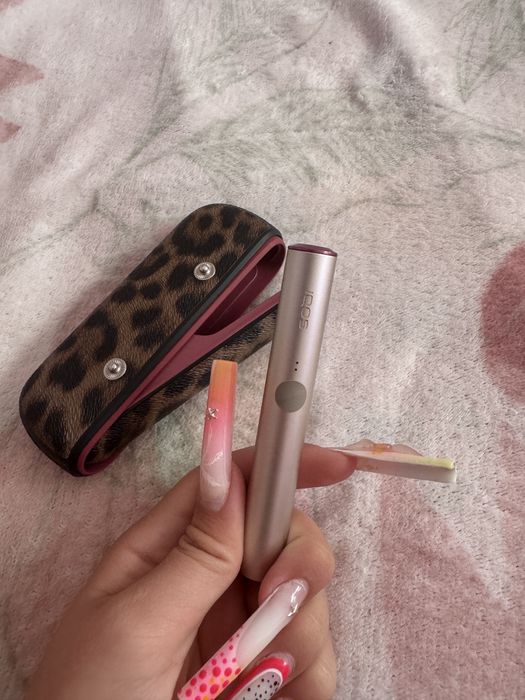 Iqos iluma roz + husa leopard