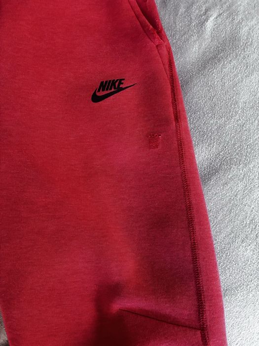 Nike tech fleece червен и черен, nike комлект и яке на ellesse