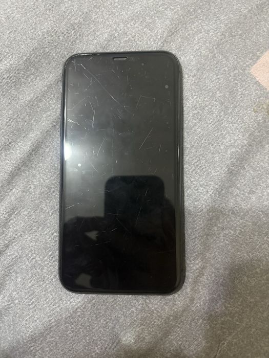 Продам Iphone 11 64gb
