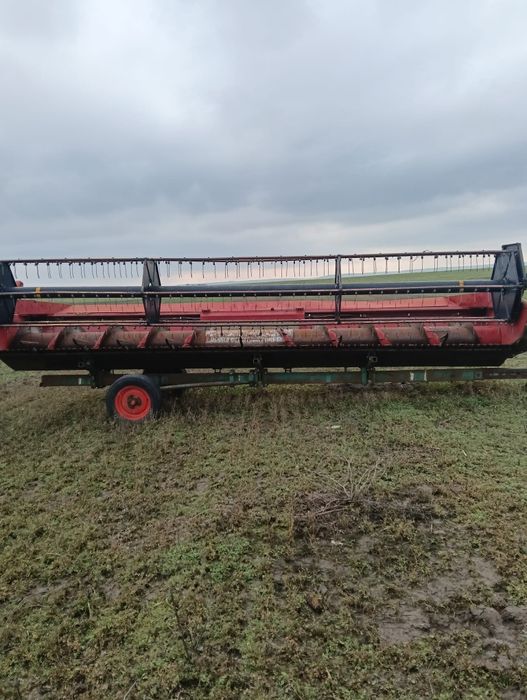 Vând heder păioase CASE1030