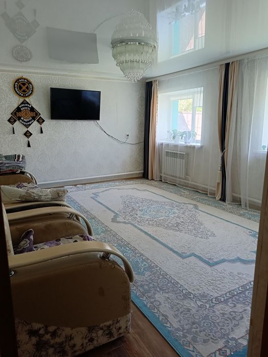 Продам пол дома в селе Дон