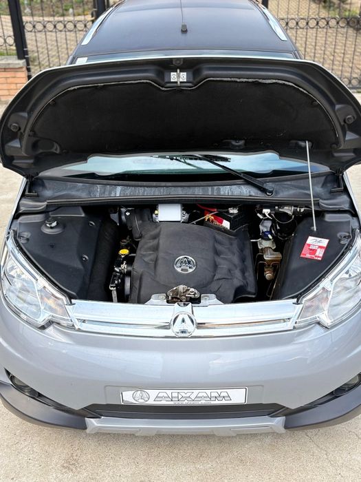 Aixam crosover microcar ligier chatenet jdm xev