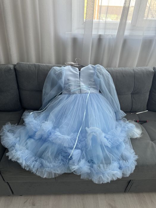 Продам платье на девочку, размер 40