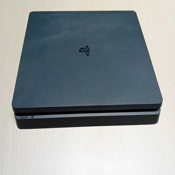 Consola Sony Playstation 4 slim (ag49 Esplanada b.8701) 2 ani garantie