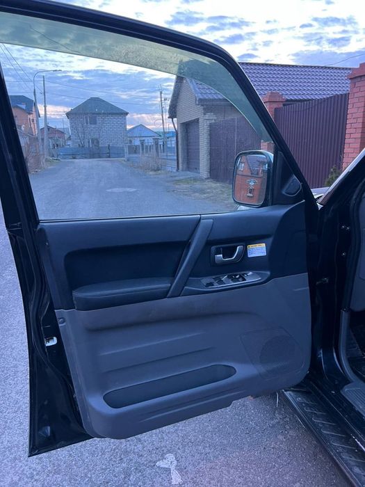 Продам Mitsubishi 5,9 млн