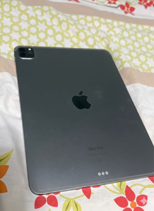 Ipad pro 11-inch 4th generation с оригинальным стилусом