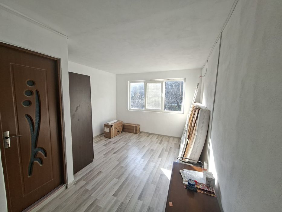 Vând garsoniera Orșova