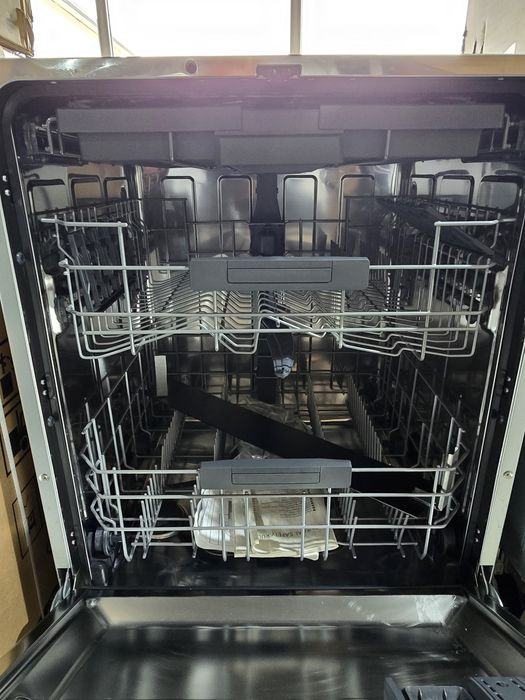 Нова съдомиялна за под плот Haier 14 комплекта