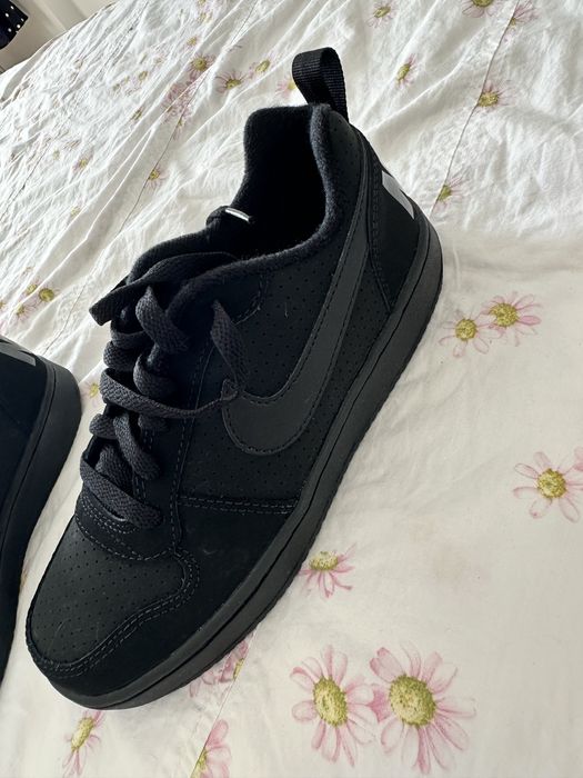 Adidasi Nike, noi