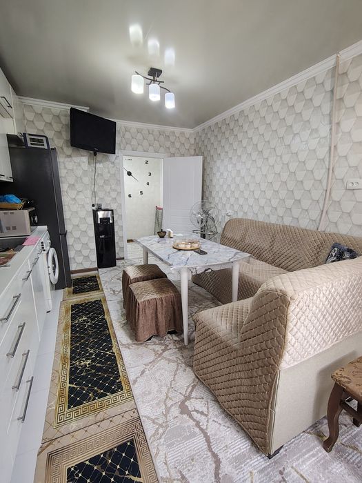 Продается 4 комнатная квартира