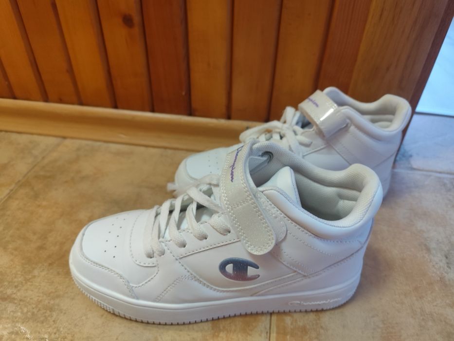 Маратонки Champion, подходящи за момиче - номер 37,5