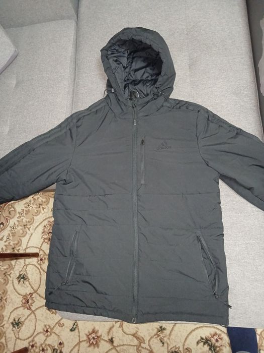 Продам куртку весеннюю