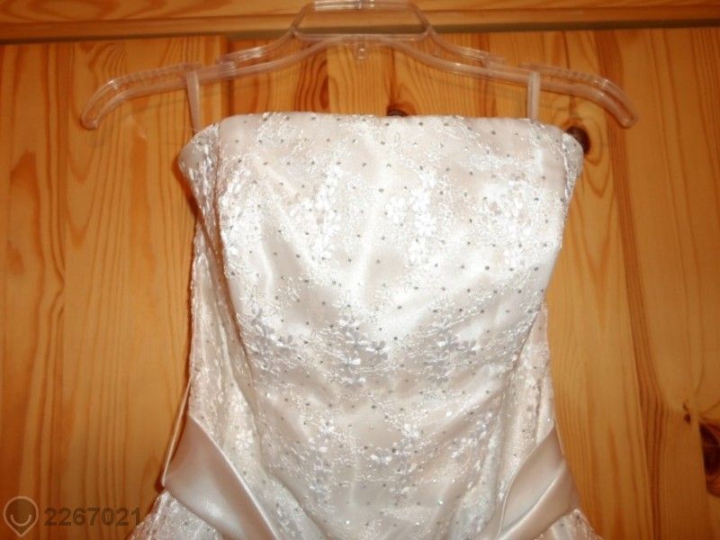 Дизайнерска бяла рокля Jessica Mcclintock- внос от Америка !