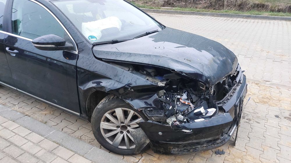 VOLKSWAGEN Passat 2012 — imagine 3