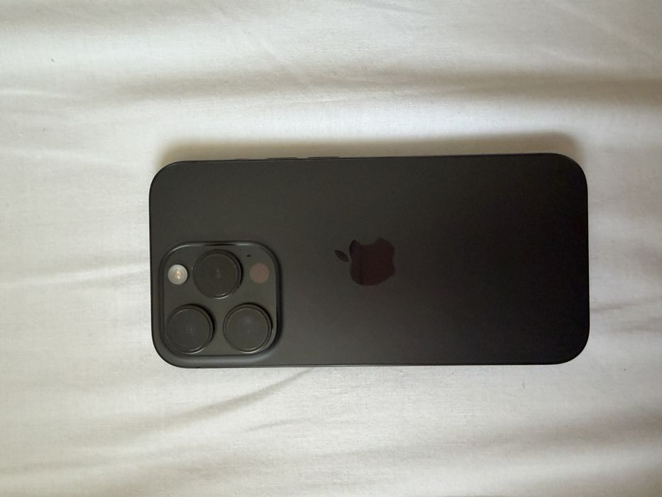 Iphone 15 pro , stare foarte buna