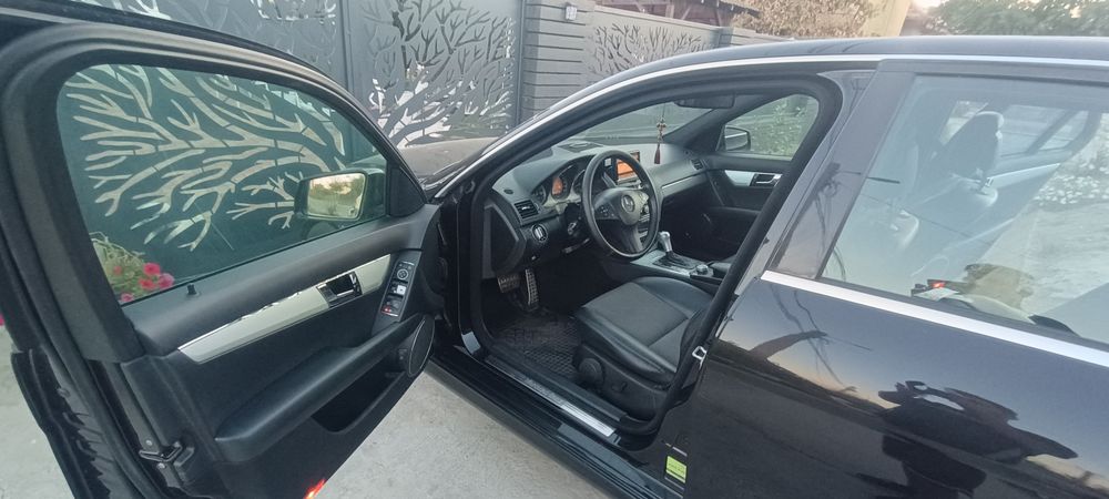 vand mercedes benz c320 4 matic
