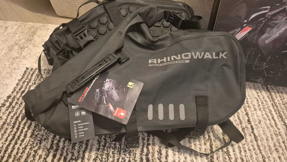 Genti Laterale moto Rhinowalk - Rackless Waterproof Motorcycle Pannier Bags - 28L