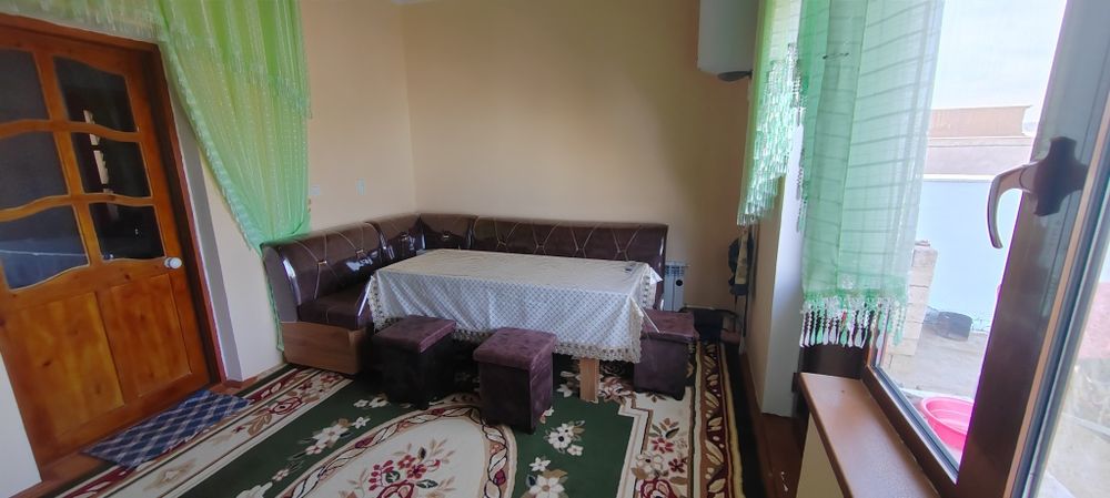 19-mik hovli hamma sharoitga ega