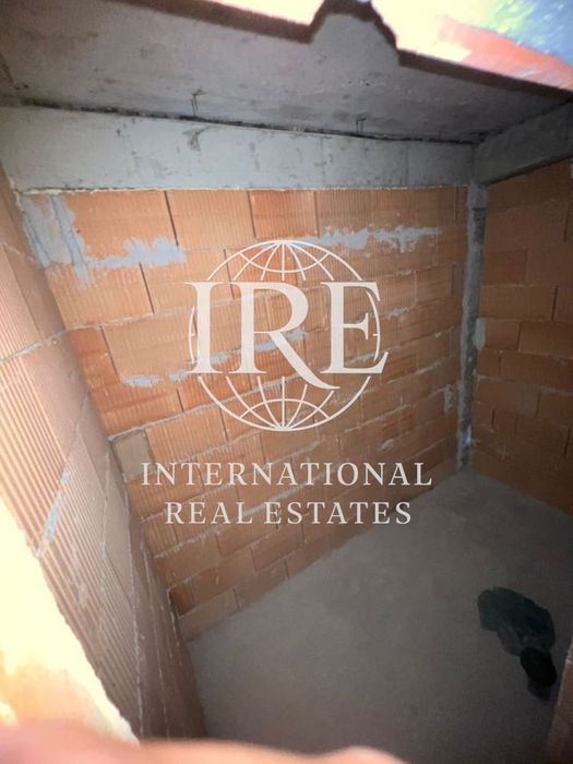 Продава се Тристаен апартамент в Варна, Погреби - 89 кв.м за 911 €/кв.м - Снимка #4