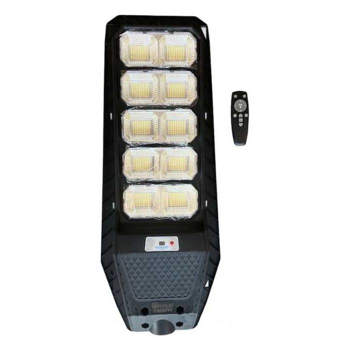 Улична соларна лампа LYLU със соларен панел и дистанционно, 1800W