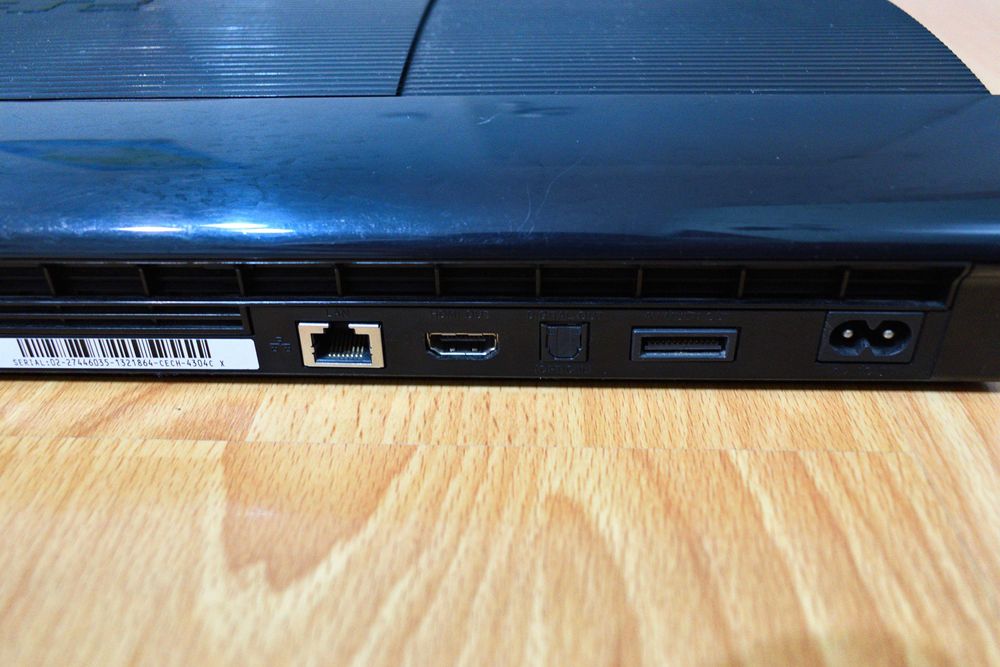 PlayStation 3 Super Slim 500GB HEN