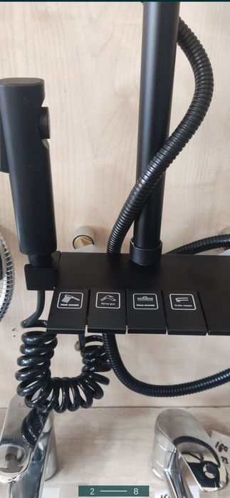 Смеситель ванной душа с лейкой