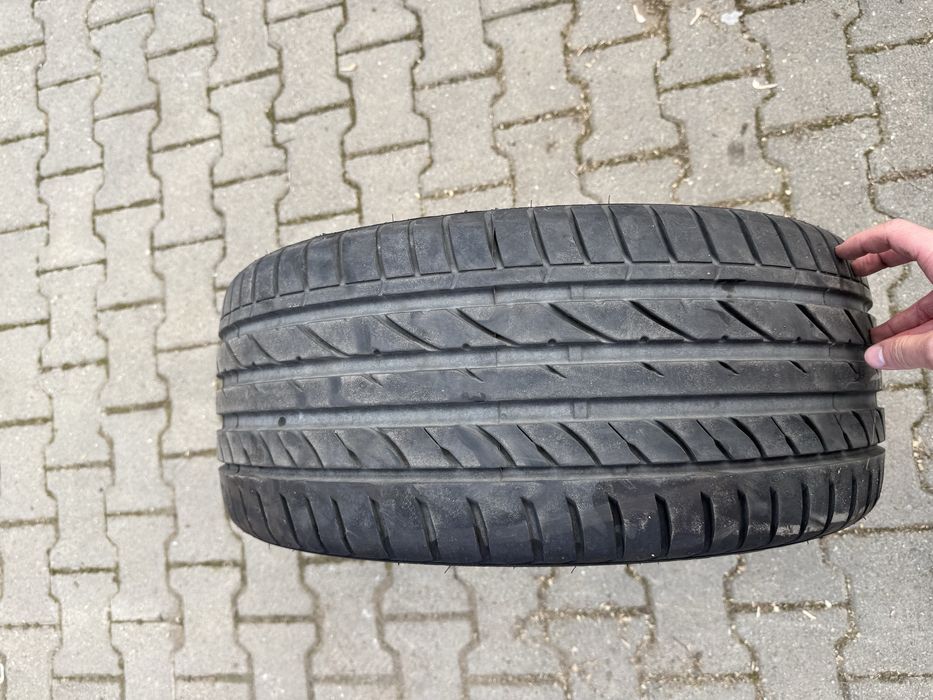Anvelope vara runaflat 275/35 R19 2 bucati si 245/40 R19 2 bucati
