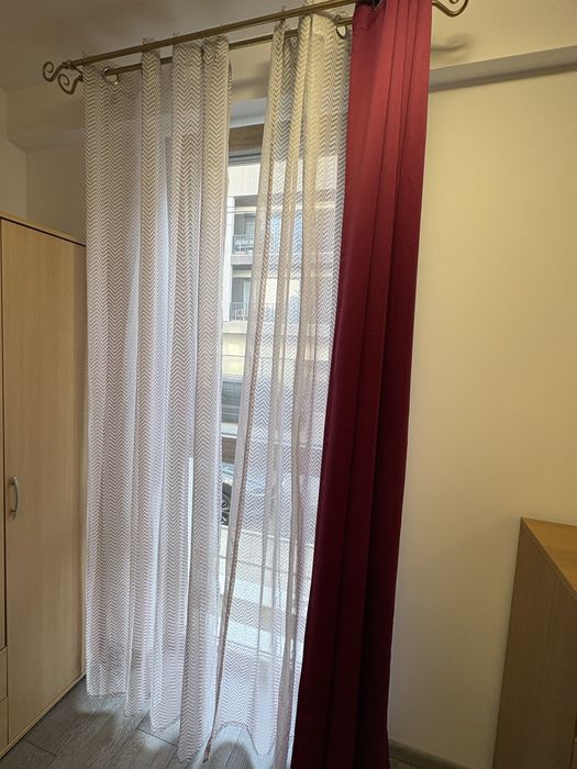 Perdele și draperie (nuanțe de roșu)