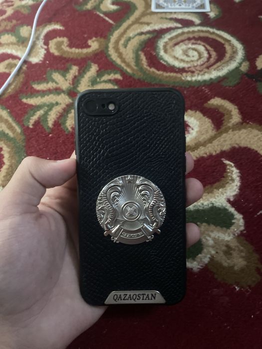 IPhone 7 с гарантией