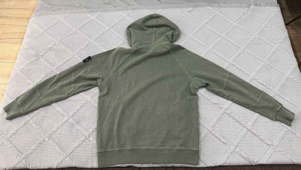 Stone Island свитер зелёный Oригинал