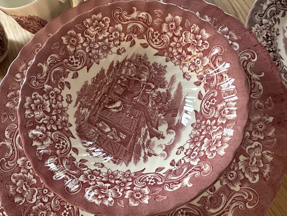 Част от сервиз, англисйки порцелан без маркировка