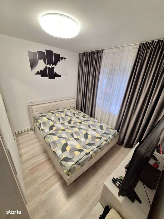 Apartament 2 camere în Craiovița Nouă, centrală termică,AC,mobilat