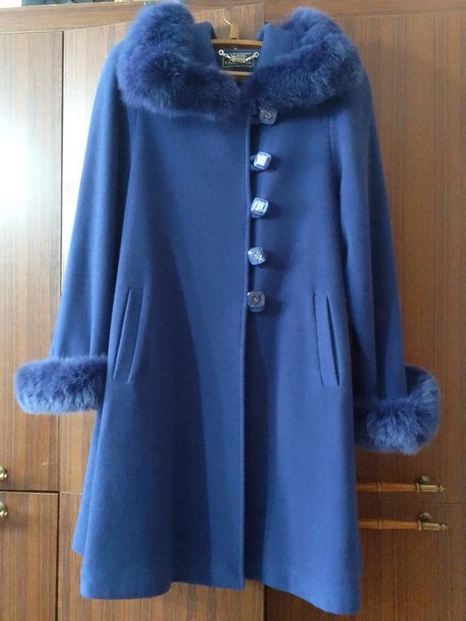 Продам синее польто