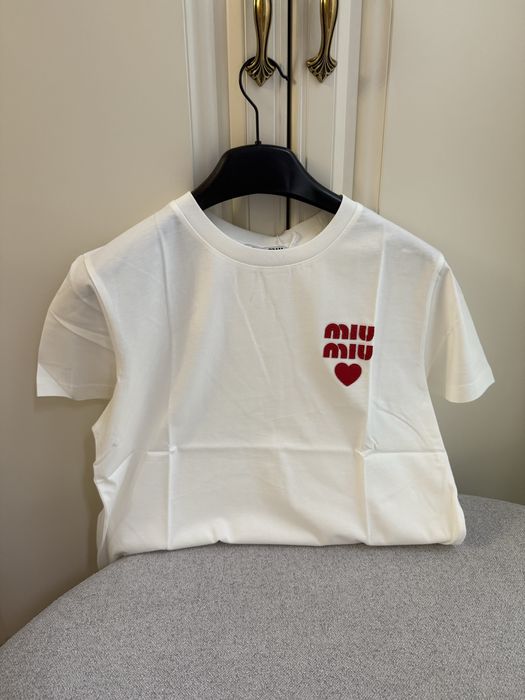 Продам люкс футболки от Миу Миу