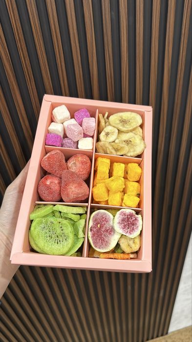 Сублимированные фрукты и мороженое