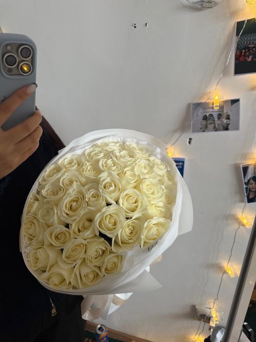 39штук, белый роза