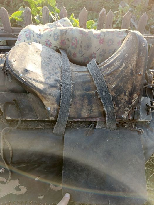 Продам деревянный седло ретро