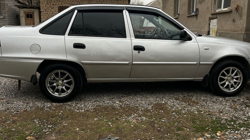 Машина сатылады.