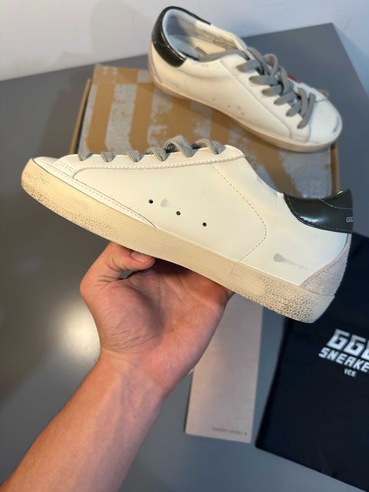 Golden Goose Super-Star alb cu stea rosie, marimea 39