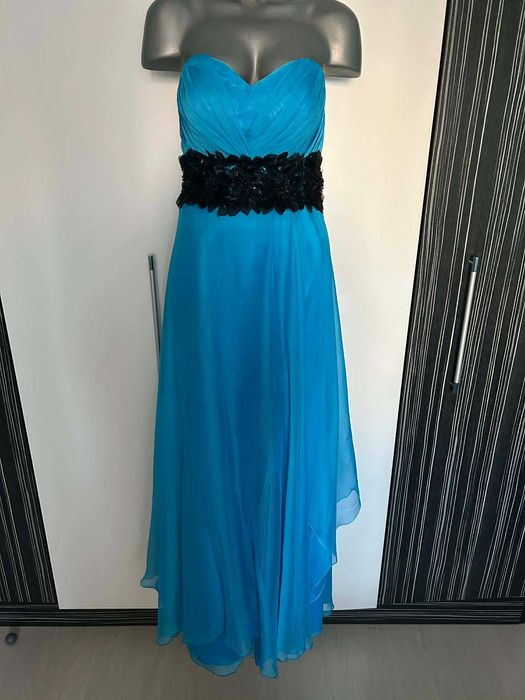 Синя елегантна бална рокля