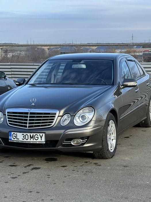Mercedes w212  2008